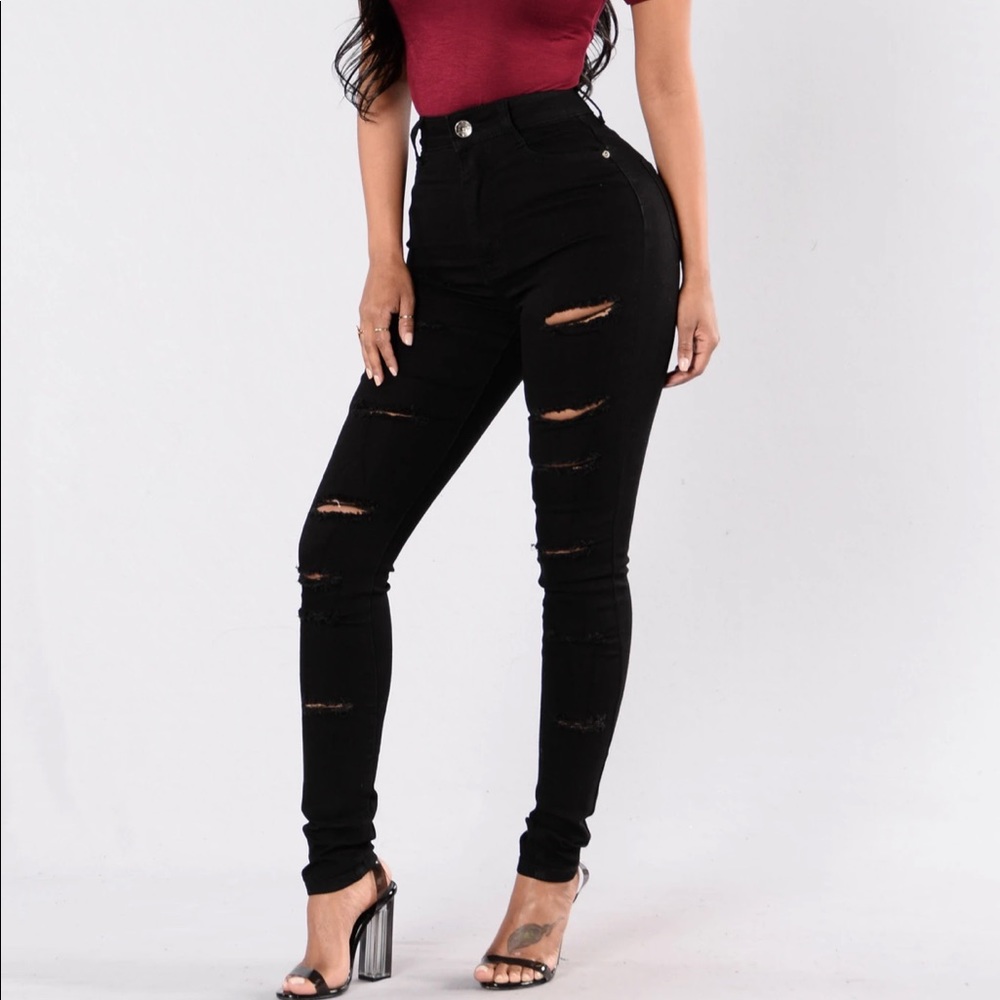 Fashion Nova - Hug so Tight Jeans - Black 3/4